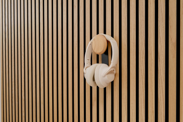 Jesper - Haken kurz mit Holzknopf Small